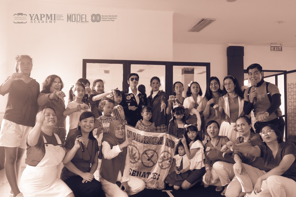 Merah Putih dalam Gaya Kasual: Murid YAPMI ACADEMY Rayakan Kemerdekaan